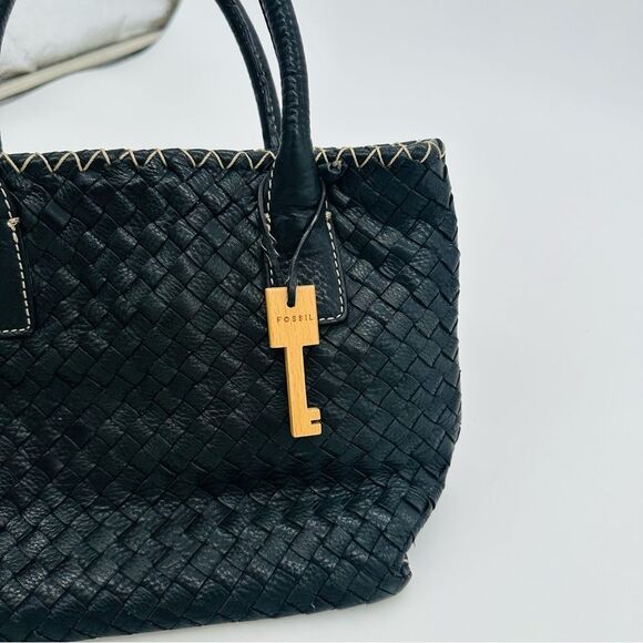 Fossil Black Leather Small Tote Bag with Structured Design - Picture 3 of 10